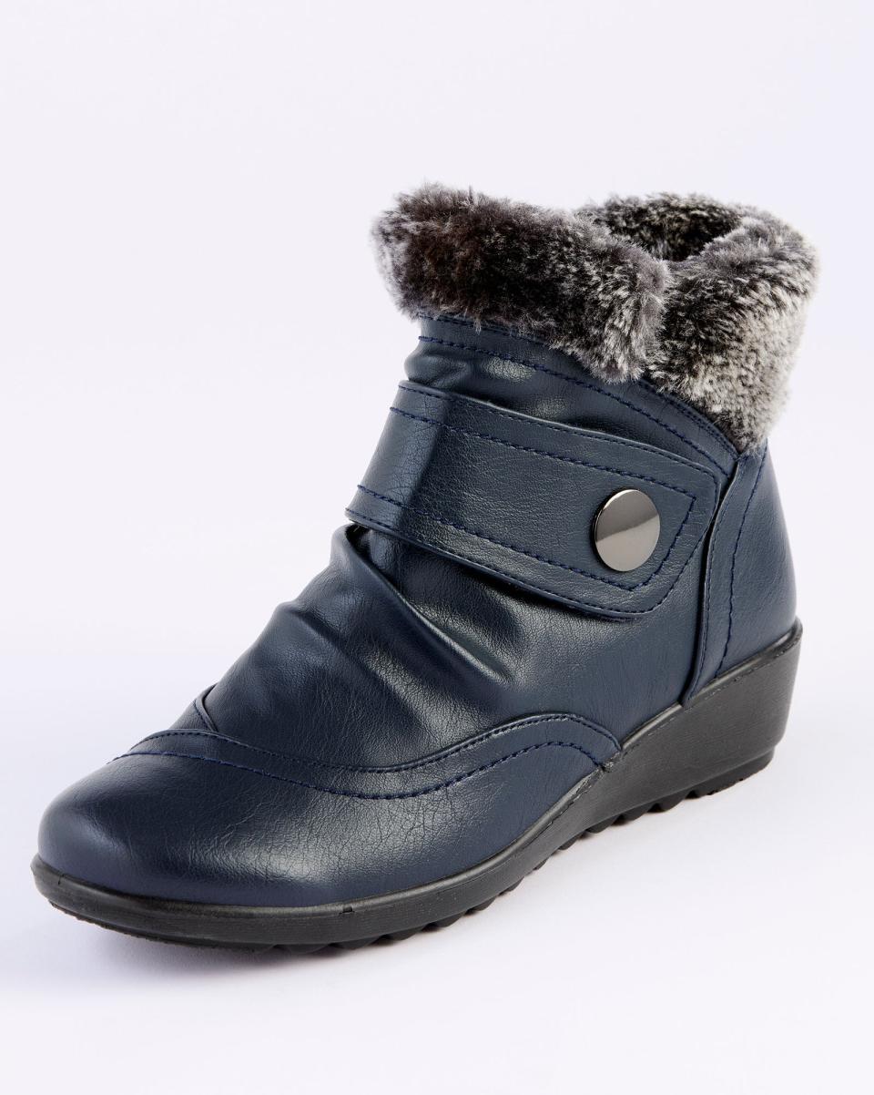 Navy Inviting Cotton Traders Women Boots Flexisole Faux Fur Cuff Boots - 1