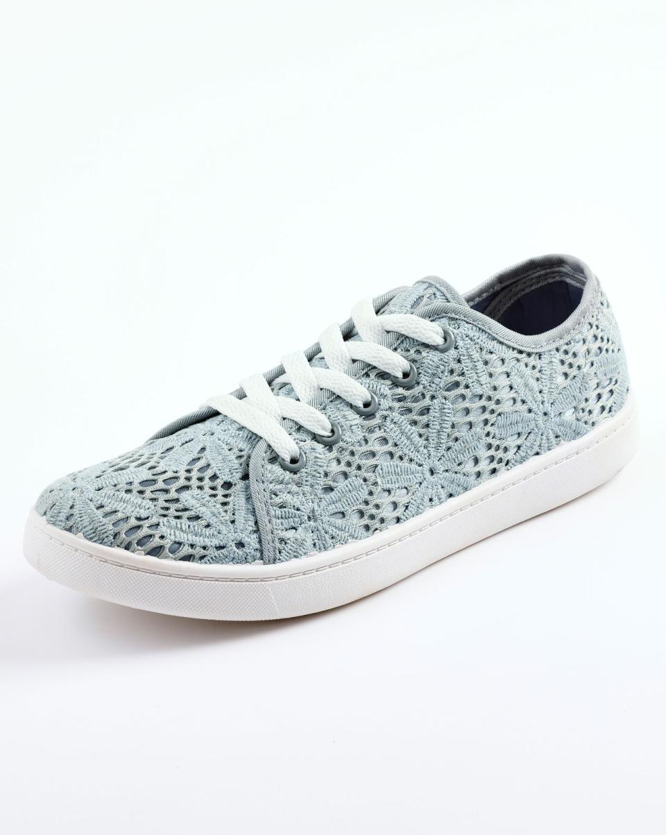 Women Cotton Traders Shoes Rose Generate Crochet Lace-Up Shoes - 3