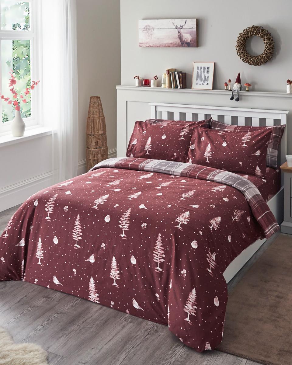 Home Red Winter Robin Check Brushed Cotton Duvet Set Cotton Traders Duvet Covers Limited - 1