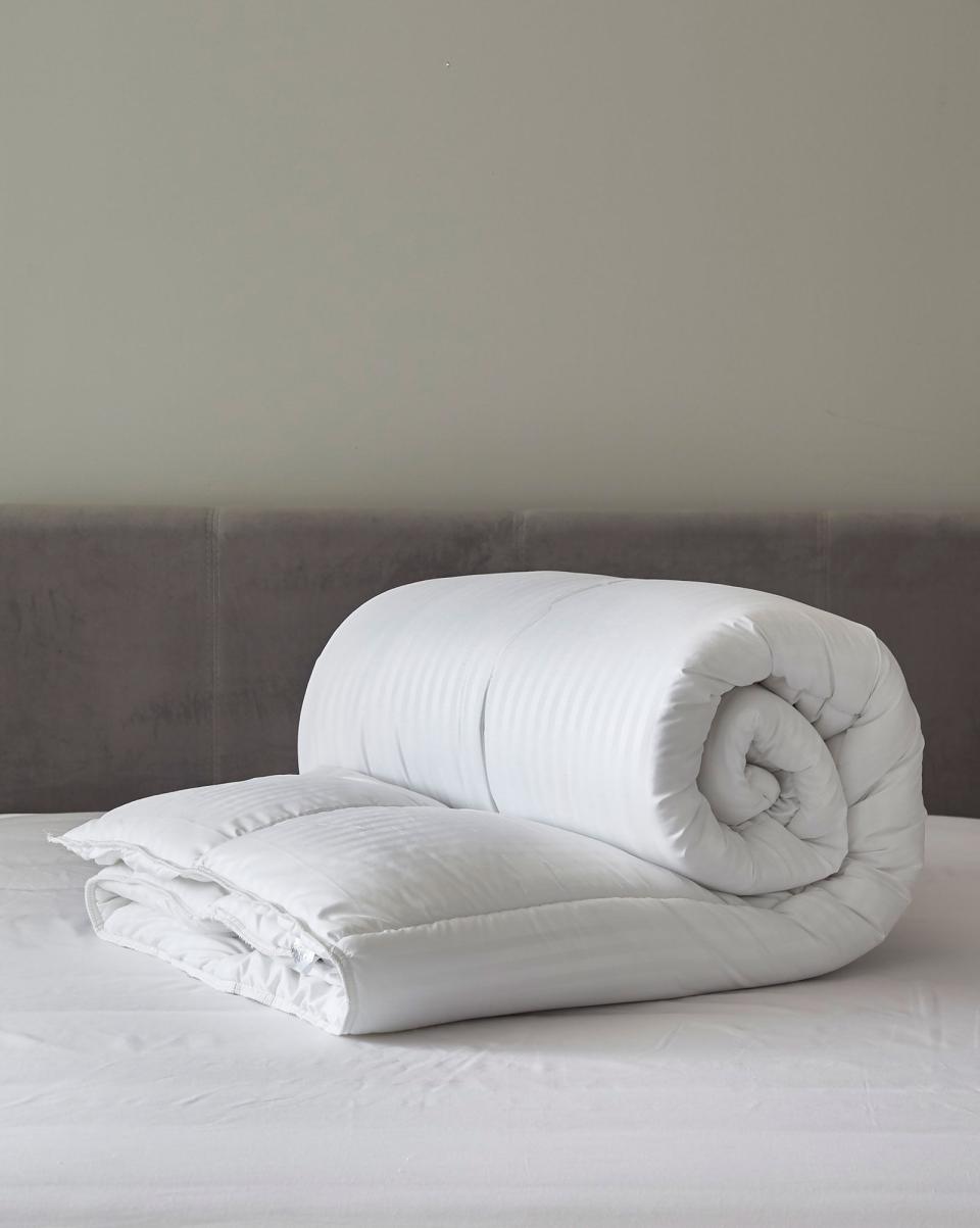 Superbounce 13.5 Tog Duvet Duvets Pillows & Protectors Cotton Traders White Flash Sale Home - 1