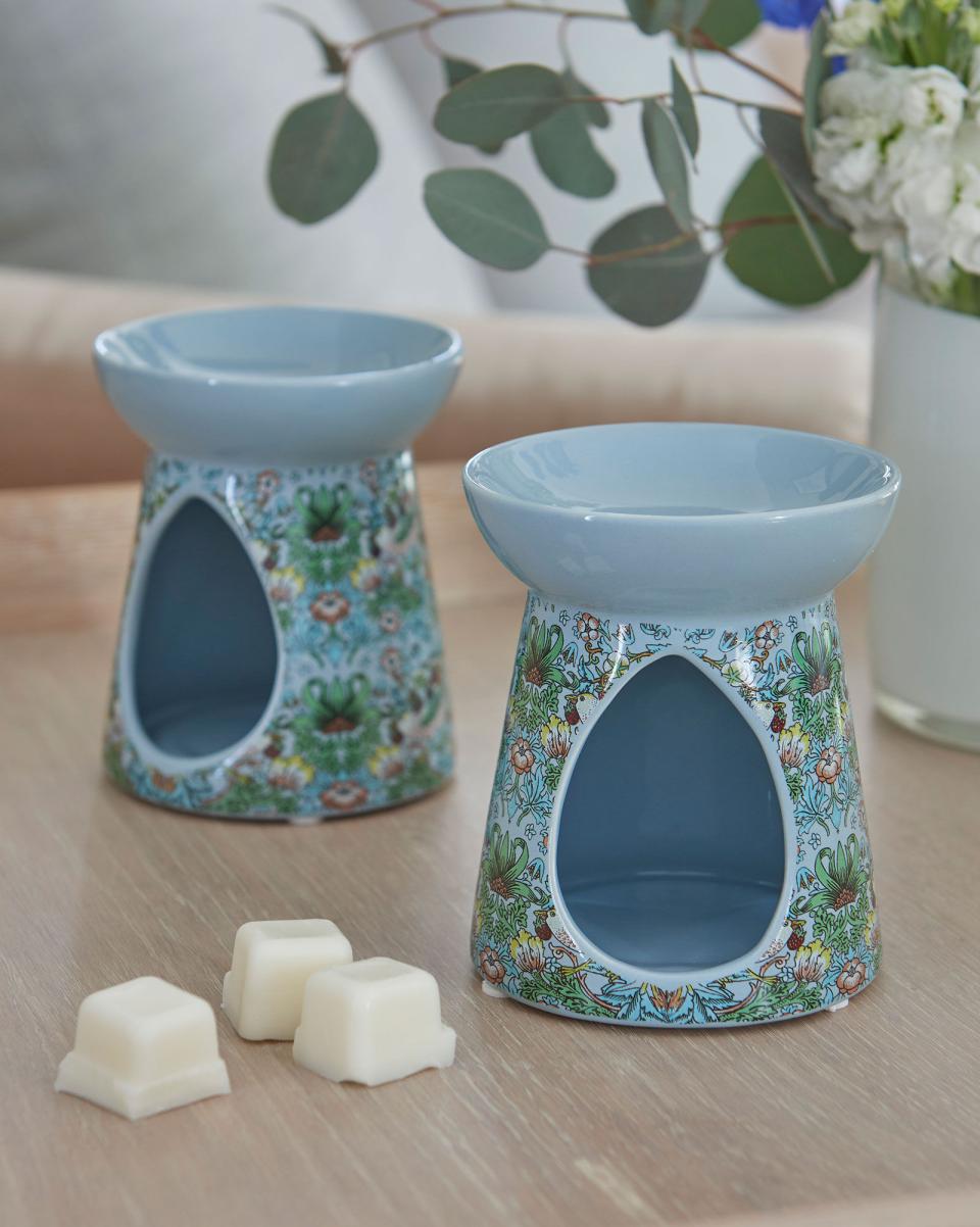 William Morris Strawberry Thief 2 Wax Burner With 6 Wax Melts Soft Teal Home Décor Home High-Quality Cotton Traders - 1