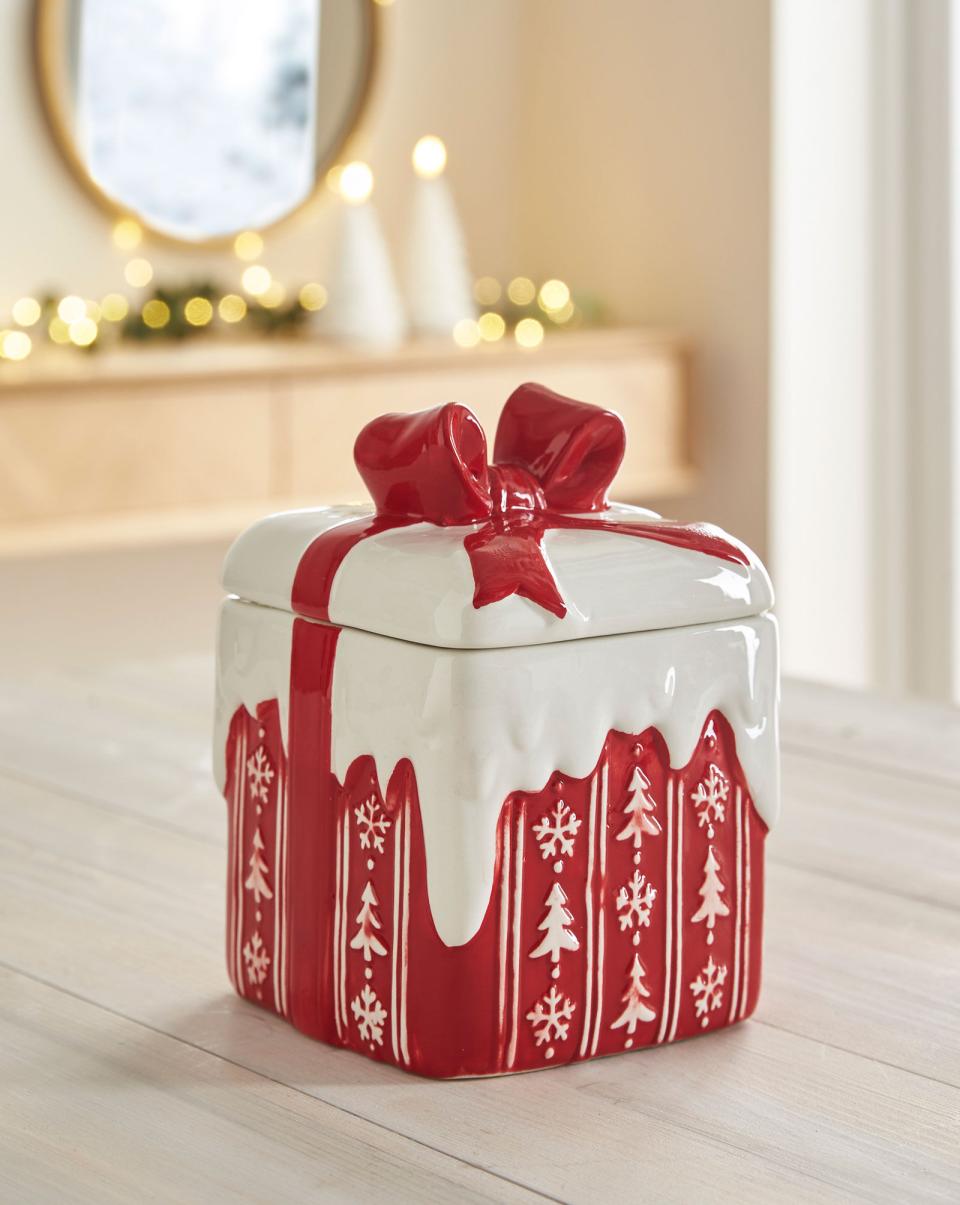 Accessories Home Red Christmas Treat Jar Cotton Traders Distinctive