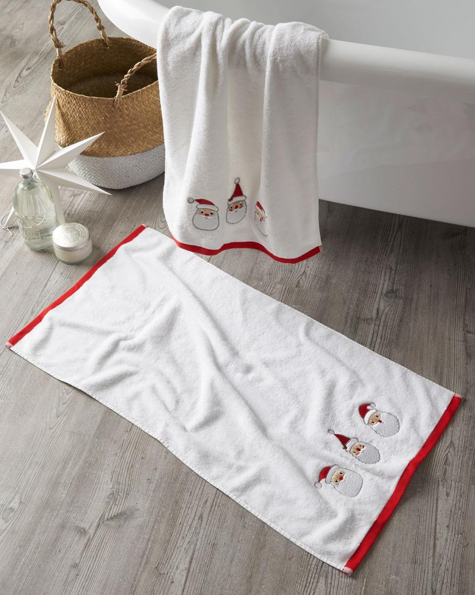 Home Cotton Traders High-Performance White Towels 2 Pack Christmas Embroidered Hand Towel - 1